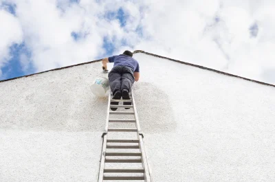 Peinture extérieure à Auzers — façades et ravalement